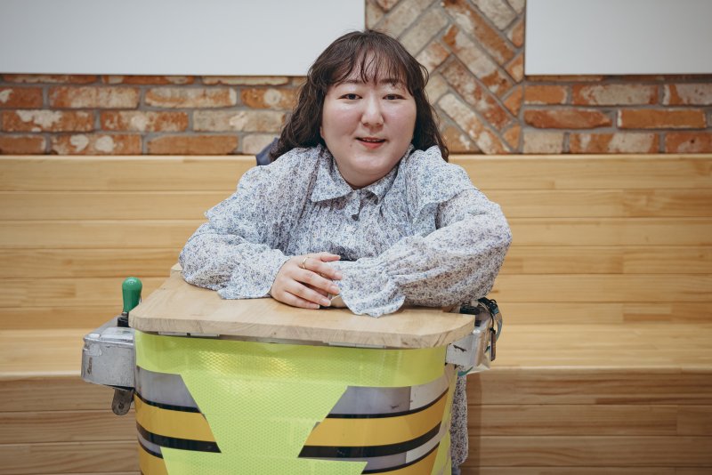 [서울=뉴시스] 정병혁 기자 = 이진영 바카라사이트식개선교육 강사가 29일 서울 영등포구 이룸센터에서 뉴시스와의 인터뷰에 앞서 포즈를 취하고 있다. 2025.05.31. jhope@newsis.com