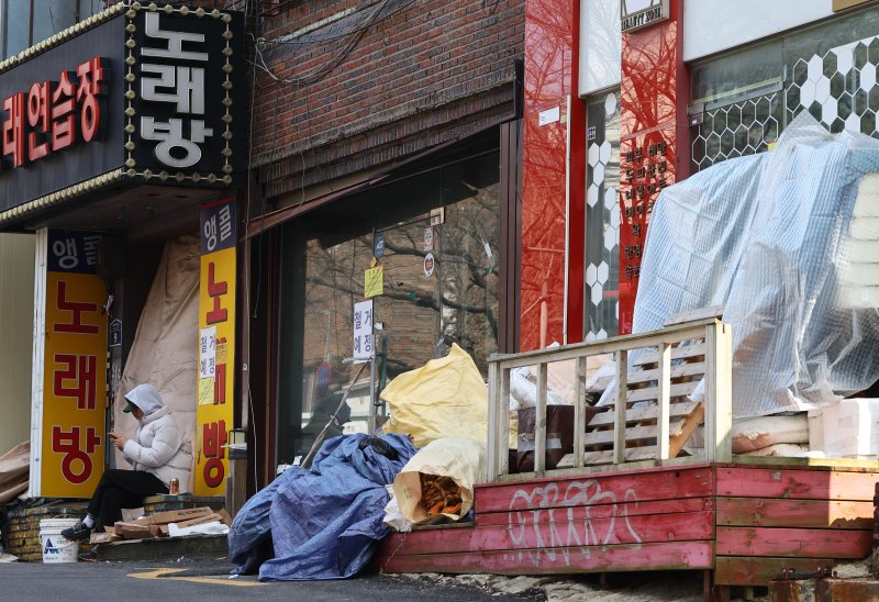 [바카라사이트 신고뉴시스] 황준선 기자 = 지난 3월 10일 공실로 방치된 서울 서대문구 이대입구역 인근 상가. 2025.03.10. hwang@newsis.com
