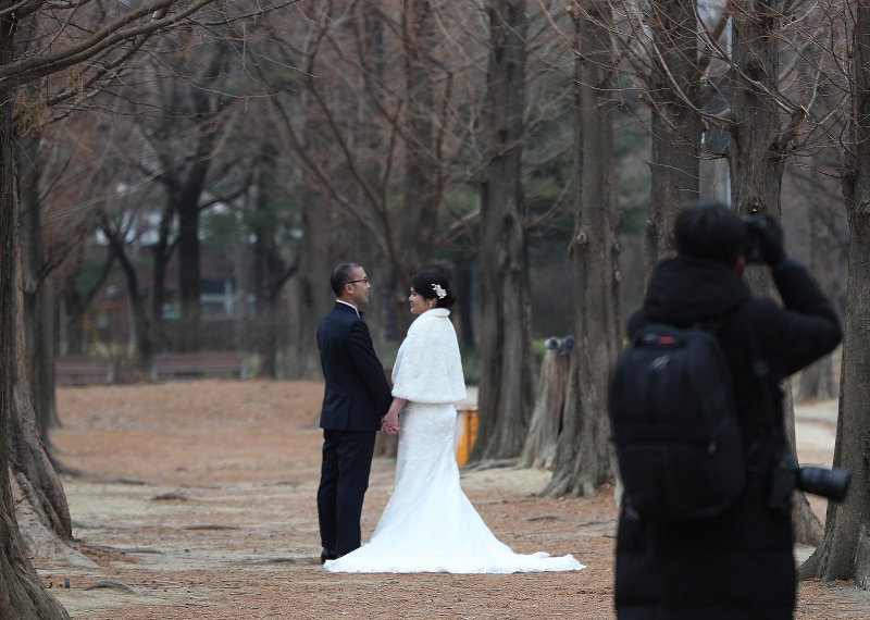 31일 월악산 메이저 바카라사이트 유니88벳이 노부부를 대상으로 리마인드 웨딩촬영을 제공한다고 밝혔다.(자료사진)/뉴스1 ⓒ News1 신웅수 기자