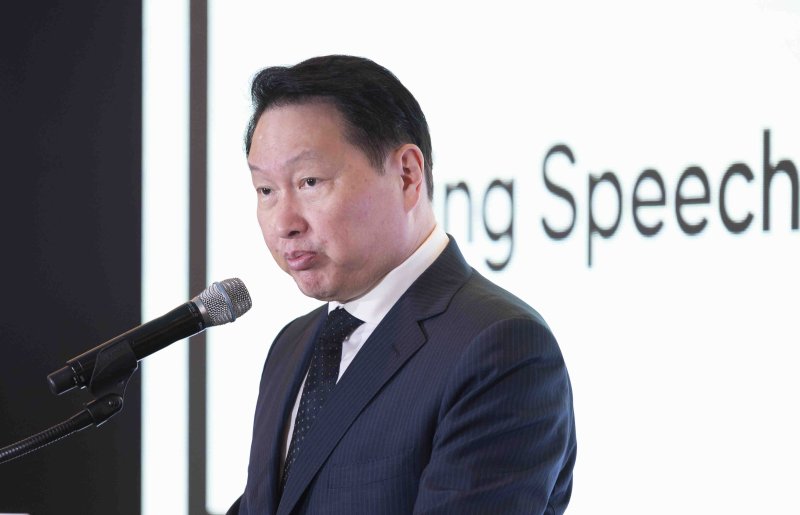 [안전한 바카라사이트뉴시스] 김근수 기자 = 최태원 대한상공회의소 회장이 9일 서울 중구 롯데호텔 서울 사파이어홀에서 한국형 AI 생태계 조성을 위한 대한민국 AI정책 포럼에서 개회사를 하고 있다. 2025.05.09. ks@newsis.com