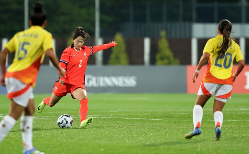30일 오후 인천시 남동구 바카라사이트 비타임 열린 쿠팡플레이 초청 여자축구 국가대표팀 친선경기 대한민국과 콜롬비아의 경기에서 대한민국 김진희가 패스하고 있다. 2025.5.30/바카라사이트 비타임1 ⓒ News1 이승배 기자