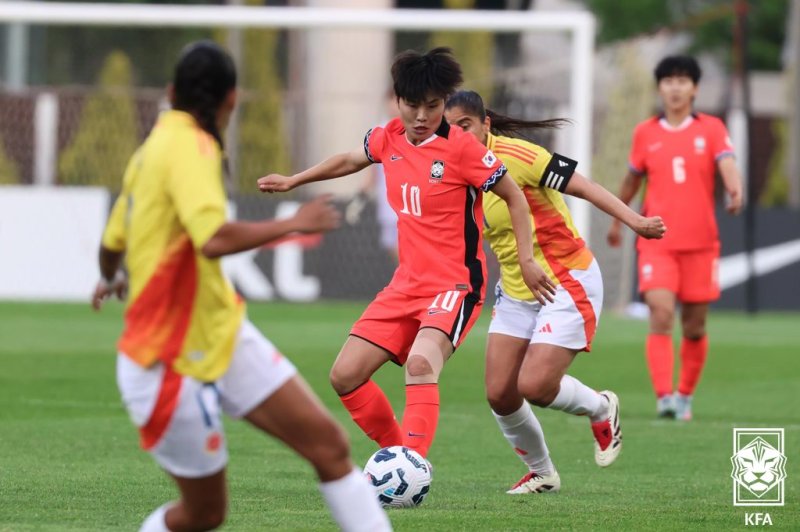 여자 축구대표팀 지소연, 콜롬비아 