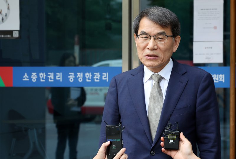 노태악 중앙선거관리위원장이 31일 오후 서울 동대문구 성동구선거관리위원회 점검에 앞서 기자들을 만나 사전메이저 바카라 사이트 과정에서 일어난 관리 부실과 관련해 사과하고 있다. 2025.5.31/메이저 바카라 사이트1 ⓒ News1 이동해 기자
