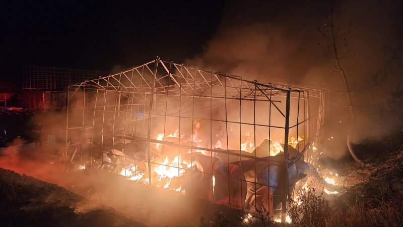 1일 오전 0시28분께 전북 김제시 금산면에 소재한 온라인 카지노 합법 사이트에서 화재가 발생했다.(전북소방 제공. 재판매 및 DB금지)