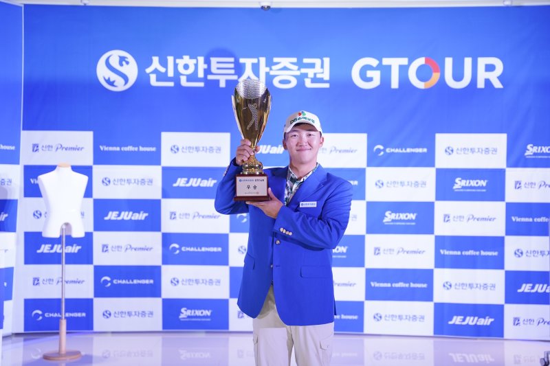 김홍택이 2025 신한투자증권 G투어 4차 대회 파이고우 포커을 차지했다. (골프존 제공)