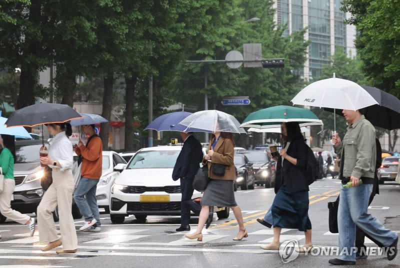전국 흐리고 비 (출처=연합뉴스)