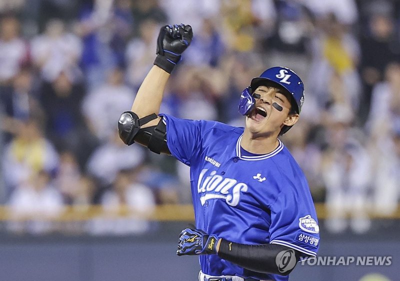 삼성 주장 구자욱, 승리 향한 1타점 포효 (출처=연합뉴스)