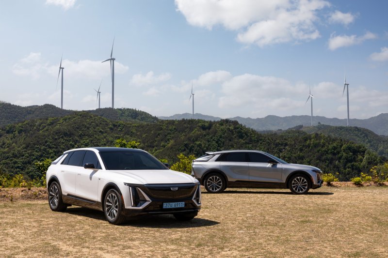 [서울=뉴시스] 캐딜락 리릭. (사진=한국GM) 2025.06.02 photo@newsis.com *재판매 및 DB 금지 *재판매 및 DB 금지