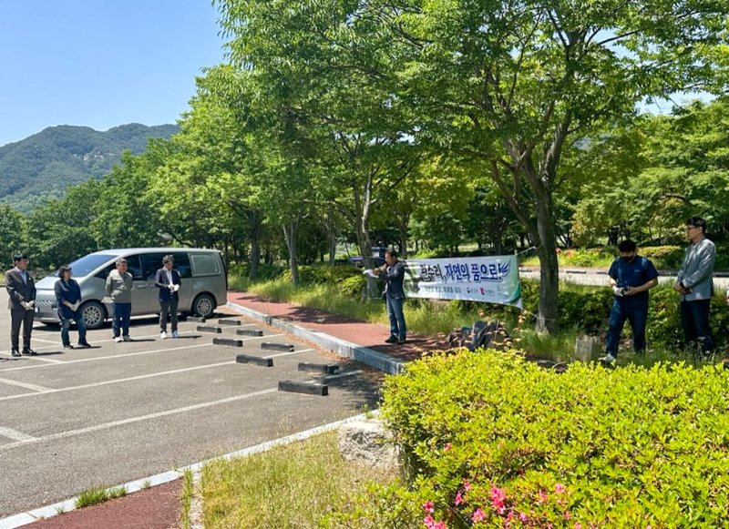 [창녕=뉴시스] 창녕군 옥천계곡에서 관수리 자연복귀 행사가 열렸다. (사진=창녕군 제공) 2025.06.02. photo@newsis.com *재판매 및 DB 금지