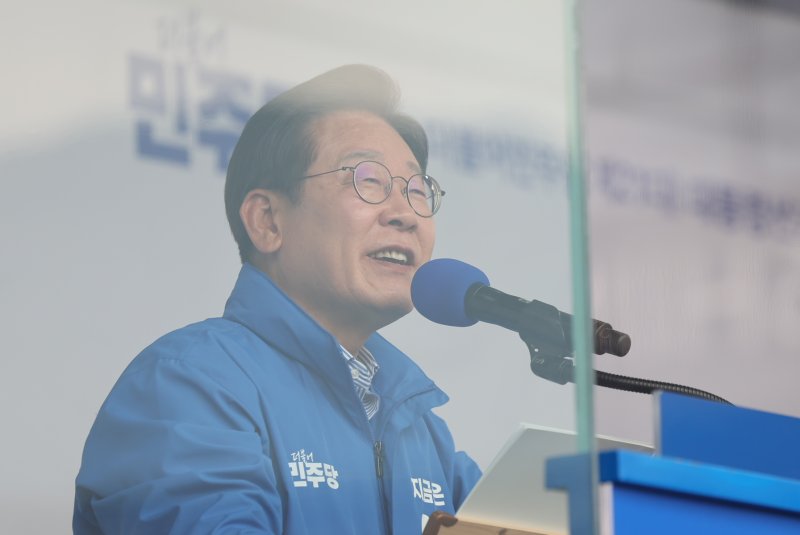 이재명 "잘하는 사람에 표 주면 더 잘하려 애쓴다…정치, 머슴 부리는 일"