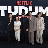 최승현, 이정재·이병헌과 ′오징어 게임3′ 행사 함께
