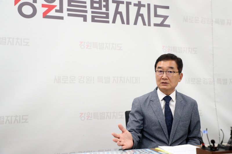 기자 간담회하는 정광열 도 경제부지사 (출처=연합뉴스)