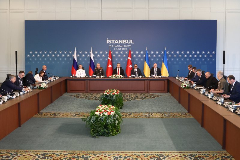 트럼프 지원 받은 우크라, 푸틴에 3차 휴전 협상 제안