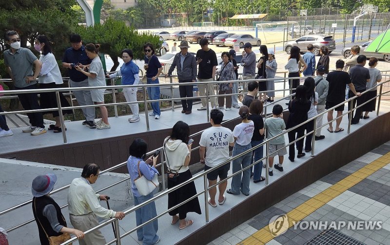 투표 행렬 (출처=연합뉴스)