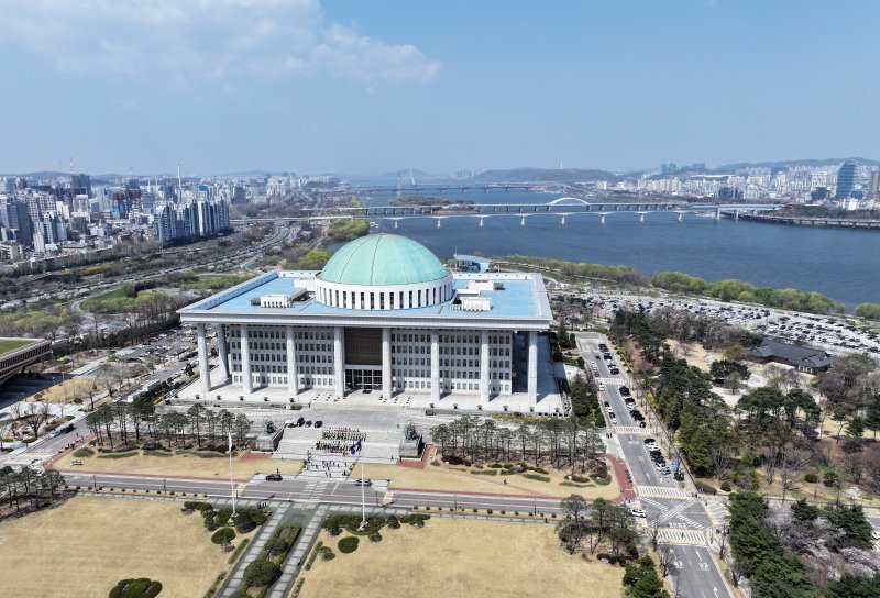 오는 4일 21대 대통령 취임식이 거행될 예정인 서울 영등포구 여의도 국회의사당 전경. 사진=라이브스코어 바카라사이트1