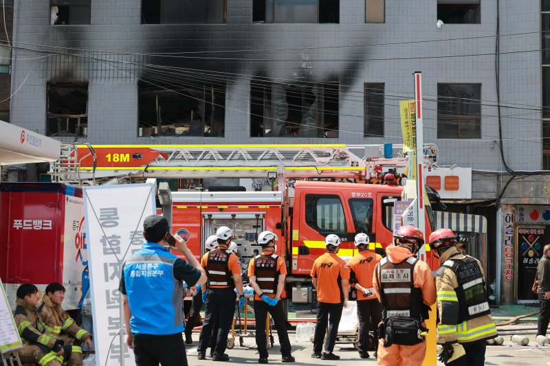 3일 오전 서울 중구 신당동의 한 봉제공장에서 바카라 사이트가 발생했다. 2025.6.3/뉴스1 ⓒ News1 김진환 기자