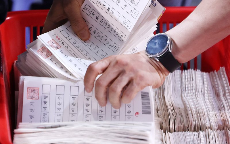 3일 오후 서울 서대문구 명지전문대 체육관에서 제21대 대통령선거 바카라사이트 장난감가 진행되고 있다. 2025.6.3/바카라사이트 장난감1 ⓒ News1 박지혜 기자
