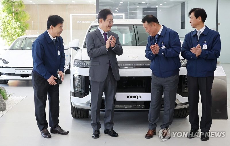 현대자동차 아산공장 찾은 이재명 대표 (출처=연합뉴스)