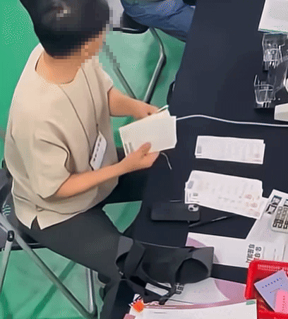 박주현 변호사가 자신의 유튜브 채널에 올린 바카라 사이트. 투표용지에 재단 자국이 있다고 주장했다. /사진=유튜브