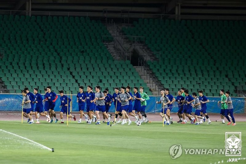 훈련하는 축구대표팀 (출처=연합뉴스)