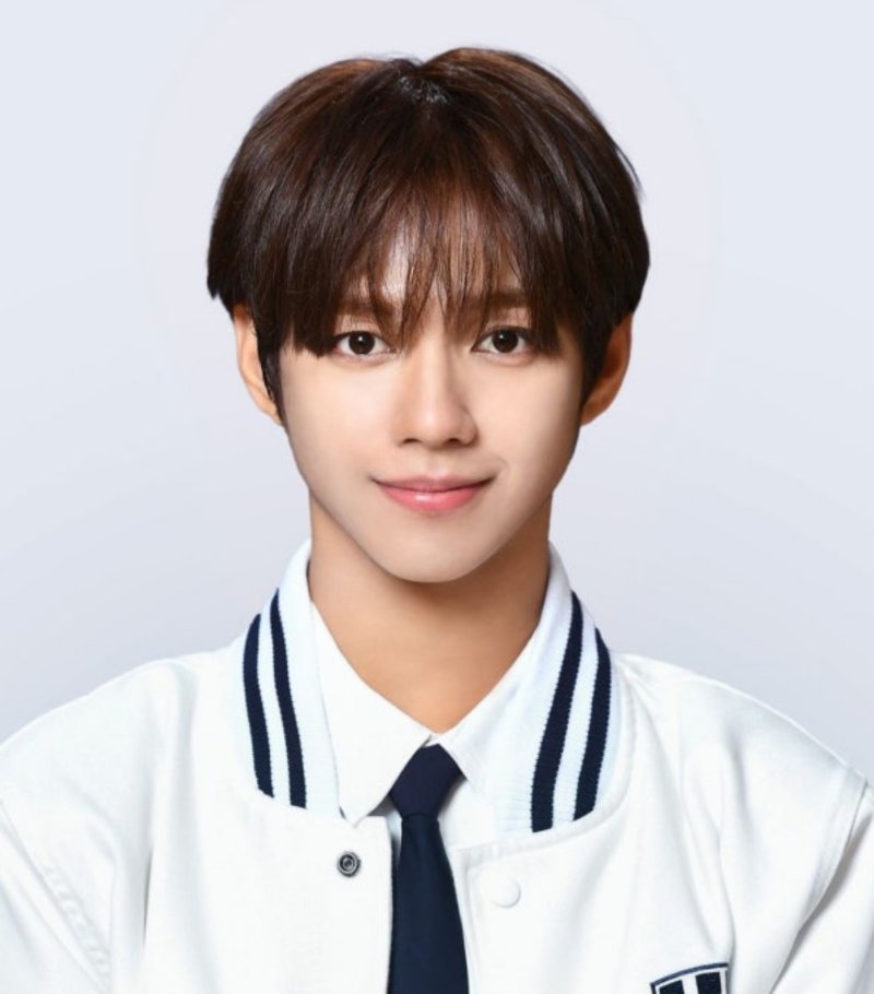 아홉 제이엘