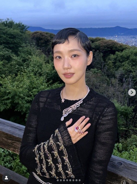 김고은, 블랙 드레스·파격 쇼트커트로 뽐낸 '멋짐'
