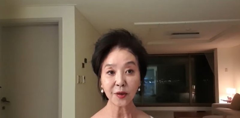 김부선 "李 대통령 당선, 축하해야 할지 통곡해야 할지"