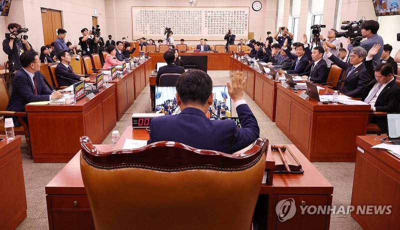 국회 법사위, 공직선거법 일부개정법률안 표결 (출처=연합뉴스)