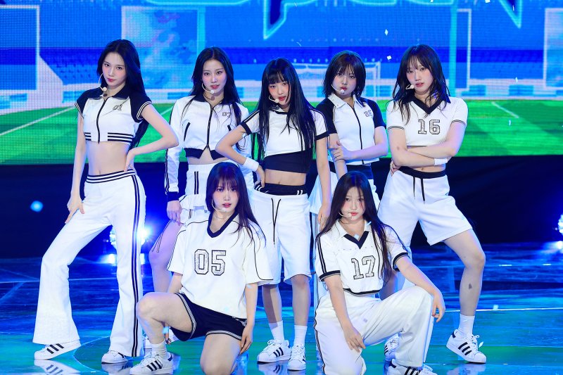 신인 유스피어 "선배 '오마이걸'처럼 롱런 걸그룹 될래요"