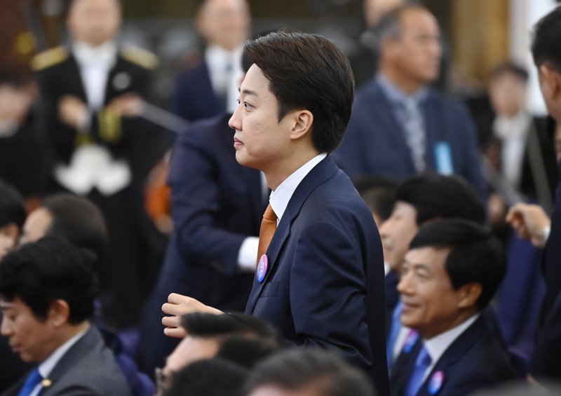 이준석 '보수 대안' 세력화 시험대… '조국 사면' 노리는 혁신당[이재명 대통령 시대]
