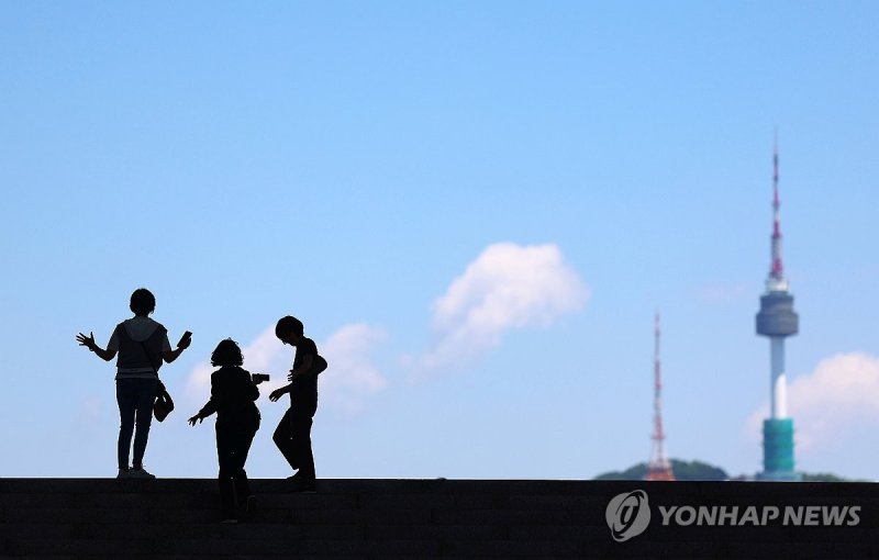 서울 하늘 맑음 (출처=연합뉴스)