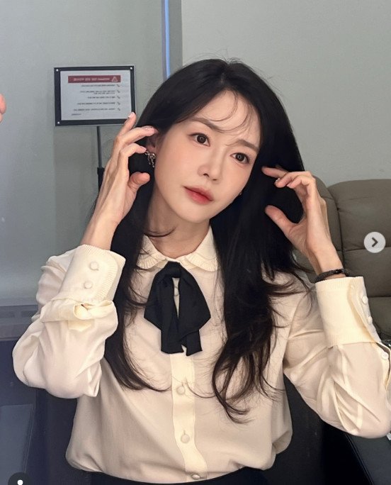 '남편 구속 후 홈쇼핑 복귀' 성유리, 44세에도 여전한 요정 미모 [N샷]