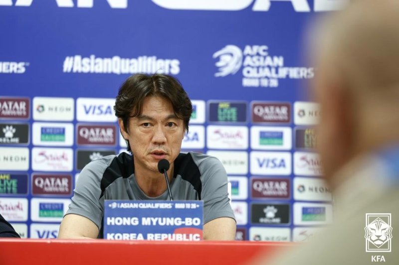 룰렛사이트와의 중요한 일전을 앞둔 홍명보 축구대표팀 감독이 "선수들을 믿는다"는 짧고 굵은 출사표를 던졌다. (대한축구협회 제공)