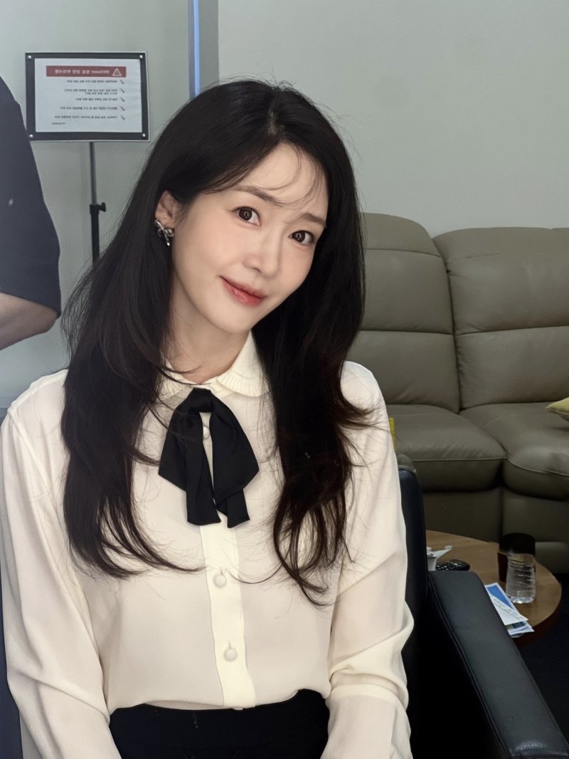 '남편 구속' 성유리, 여전히 눈부신 미모