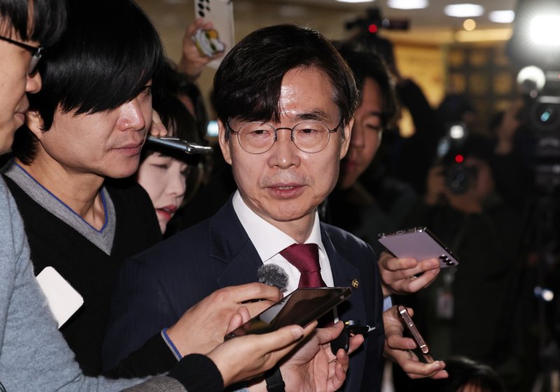 조경태 국민의힘 의원이 14일 오전 서울 여의도 국회에서 열린 의원총회에 참석하고 있다. 2024.12.14/뉴스1 ⓒ News1 구윤성 기자