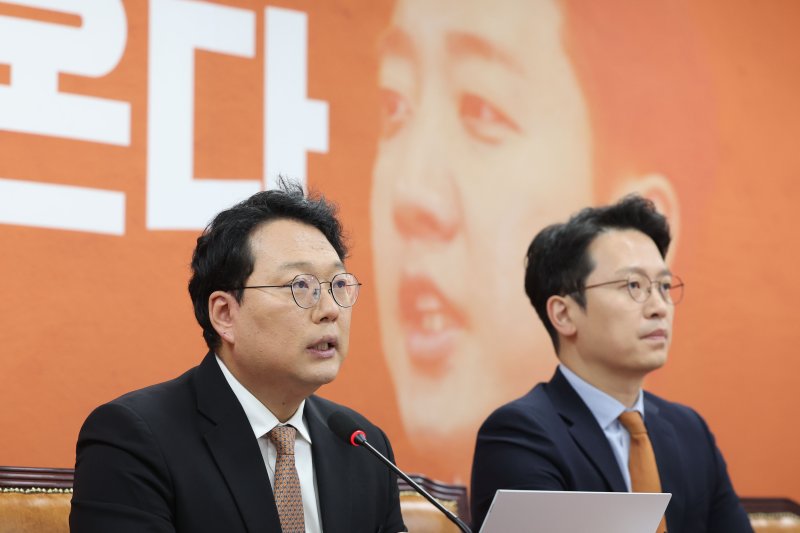 블랙잭 개혁신당 대표 직무대행이 5일 서울 여의도 국회에서 열린 최고위원회의에서 발언하고 있다. /사진=뉴시스