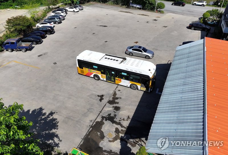 비어있는 시내버스 차고지 (출처=연합뉴스)