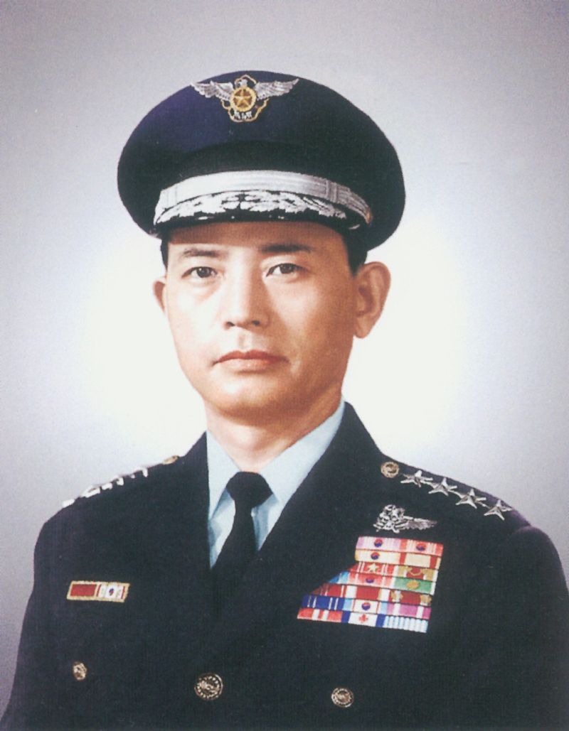 제11대 케이플레이참모총장 재임 당시 김두만 장군. 케이플레이 제공