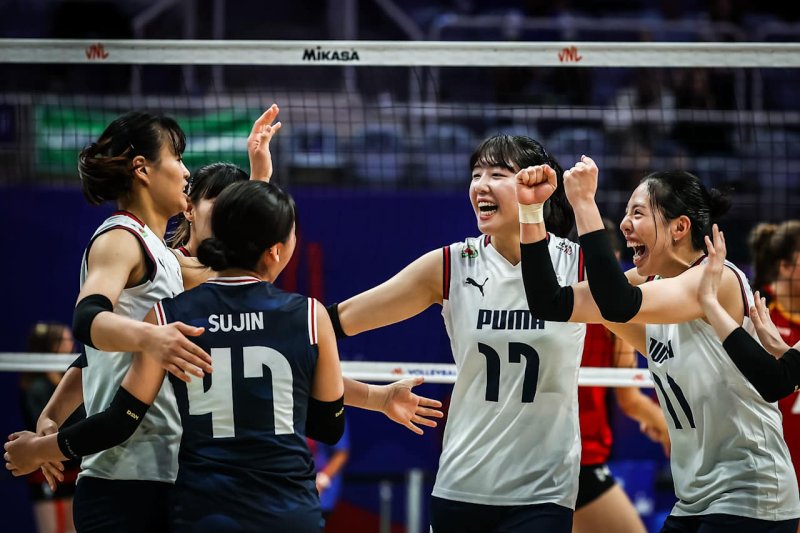 5일(한국 시간) 독일과 2025 국제배구연맹(FIVB) 발리볼네이션스리그(VNL) 1주 차 1차전을 치르고 있는 한국 여자배구 대표팀. 2025.06.05. (사진=국제배구연맹 제공) *재판매 및 DB 금지