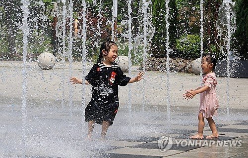 덥고 습한 날씨 (출처=연합뉴스)
