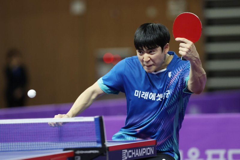 미래에셋증권 박강현의 프로탁구리그 경기 장면 (출처=연합뉴스)