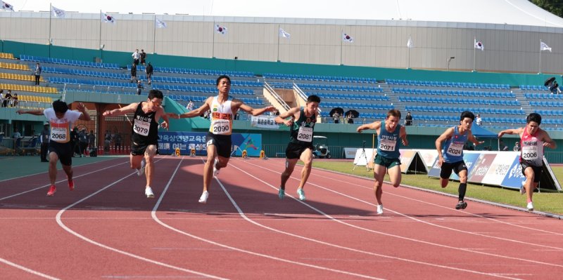 나마디 조엘진, 코리아오픈 남자 100ｍ 우승 (출처=연합뉴스)