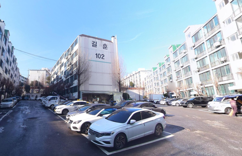 서울 양천구 신월7동 길훈아파트 전경. 네이버부동산 캡처