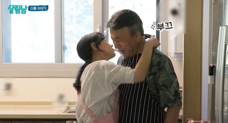 [서울=뉴시스] 지난 7일 바카라 카지노된 KBS 2TV '살림하는 남자들 시즌2' 말미에는 배우 박영규 부부가 출연하는 다음주 예고편이 그려졌다. (사진=KBS 2TV '살림하는 남자들 시즌2' 캡처) 2025.06.08. photo@newsis.com *재판매 및 DB 금지
