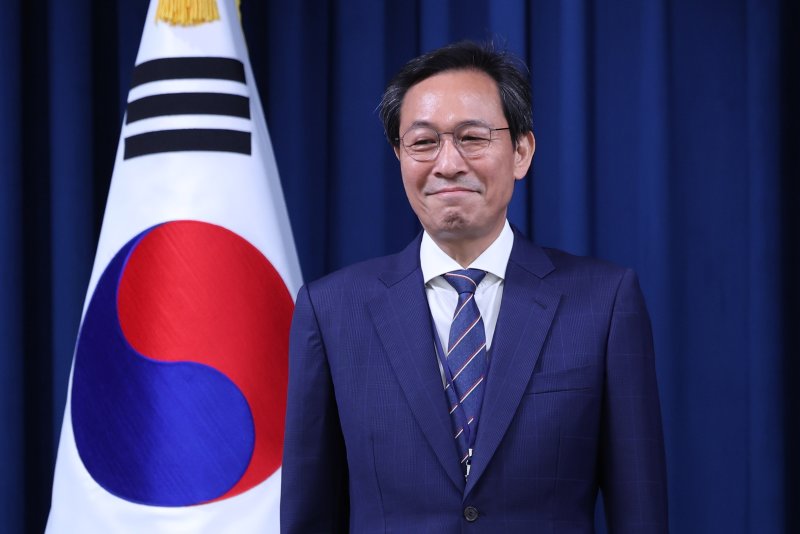 새 정부 초대 정무수석에 임명된 우상호 전 더불어민주당 의원이 8일 서울 용산구 대통령실 청사에서 열린 수석급 인선 발표 브리핑에 참석하고 있다. 2025.6.8/뉴스1 ⓒ News1 박지혜 기자