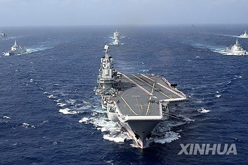 중국 해군 랴오닝함 전단 (출처=연합뉴스)