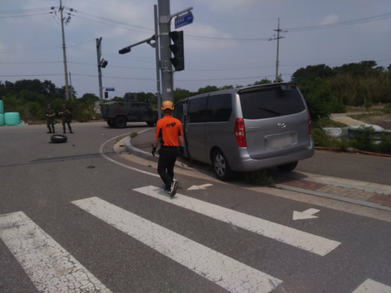 군산 스타렉스 사고 현장.(전북소방본부 제공. 재판매 및 DB금지)