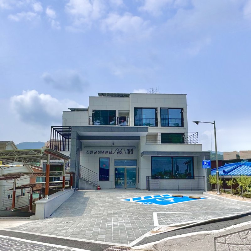 [진안=뉴시스] 전북 진안군은 군 메이저 바카라사이트인 '월랑'의 운영 개시를 맞아 오는 17일부터 5일간 '오픈주간'을 운영한다고 9일 밝혔다. 사진은 '월랑' 전경. (사진=진안군 제공) 2025.06.09. photo@newsis.com *재판매 및 DB 금지