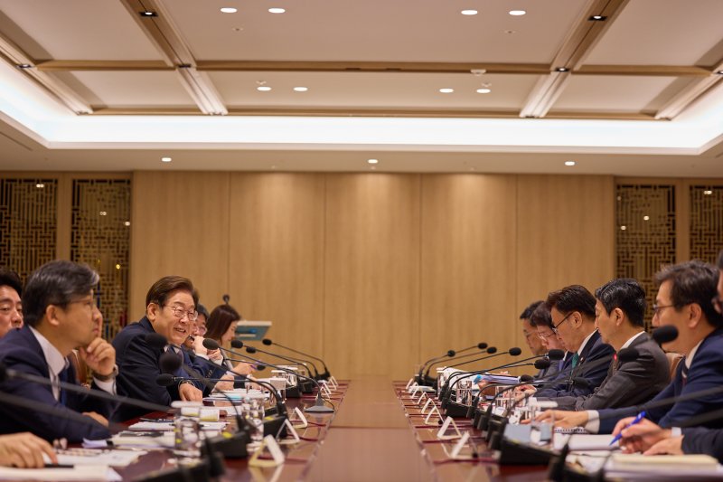 [서울=뉴시스] 이재명 메이저 바카라 사이트이 9일 서울 용산구 메이저 바카라 사이트실 청사에서 열린 2차 비상메이저 바카라 사이트점검 태스크포스(TF)회의를 주재하고 있다. (사진=메이저 바카라 사이트실 제공) 2025.06.09. photo@newsis.com *재판매 및 DB 금지