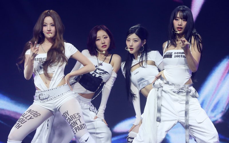 키스 오브 라이프 "끈적하고 새로운 느낌의 핫함 기대해주세요"